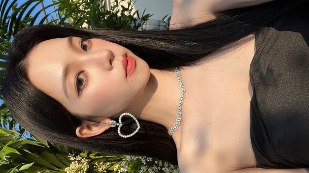 KRNFILE's tweet image. sunkissed ☀️