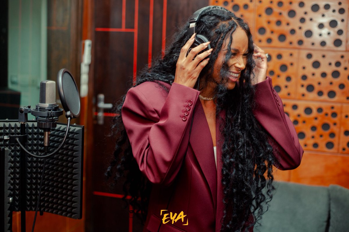 Eya center tweet media