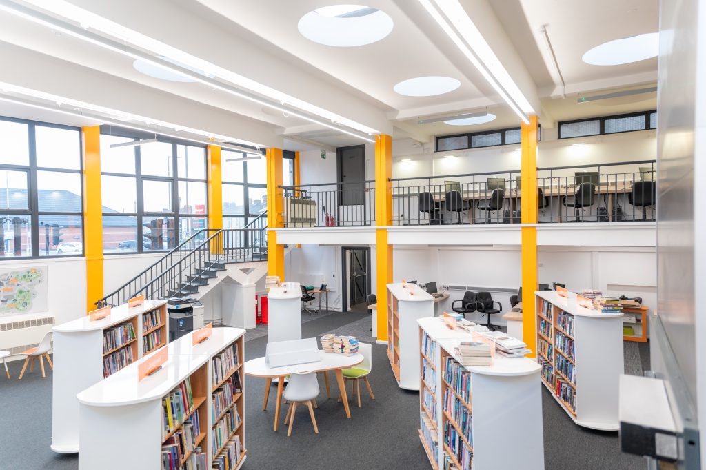 CultureLPool's tweet photo. #News | 📢 @lpoolcouncil has launched a bold draft strategy for 2025-2030 to transform libraries into vibrant, inclusive and digitally connected community hubs. 📚✨

Have your say on the future of services ➡️ https://t.co/Xmuu9nvDd3 https://t.co/g5rc1OCT0A