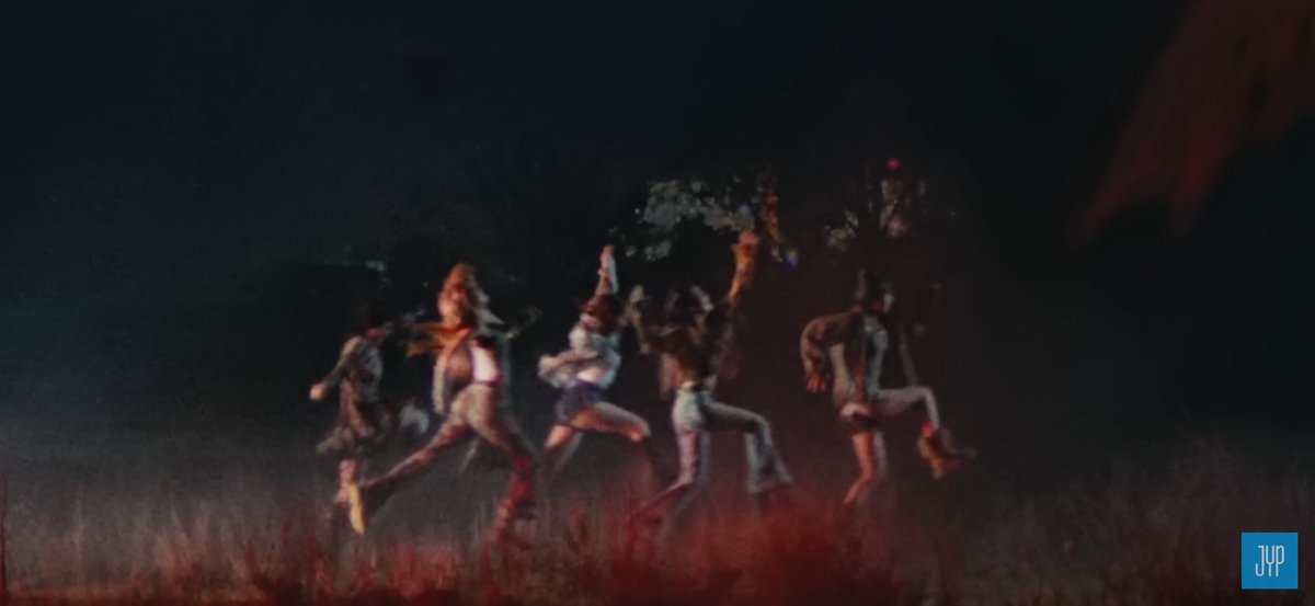 yeji_miami_8m's tweet image. たぐ

01line/🤴/ いぇじ

🖤と🔄で迎えに行きます🌴

名前はユーザーネームから好きにもじって呼んでくださーい

ペンミも決まったし、Midzyのみんな仲良くしてよねっ⭐︎

ペンミ当たりますよーにー🎯