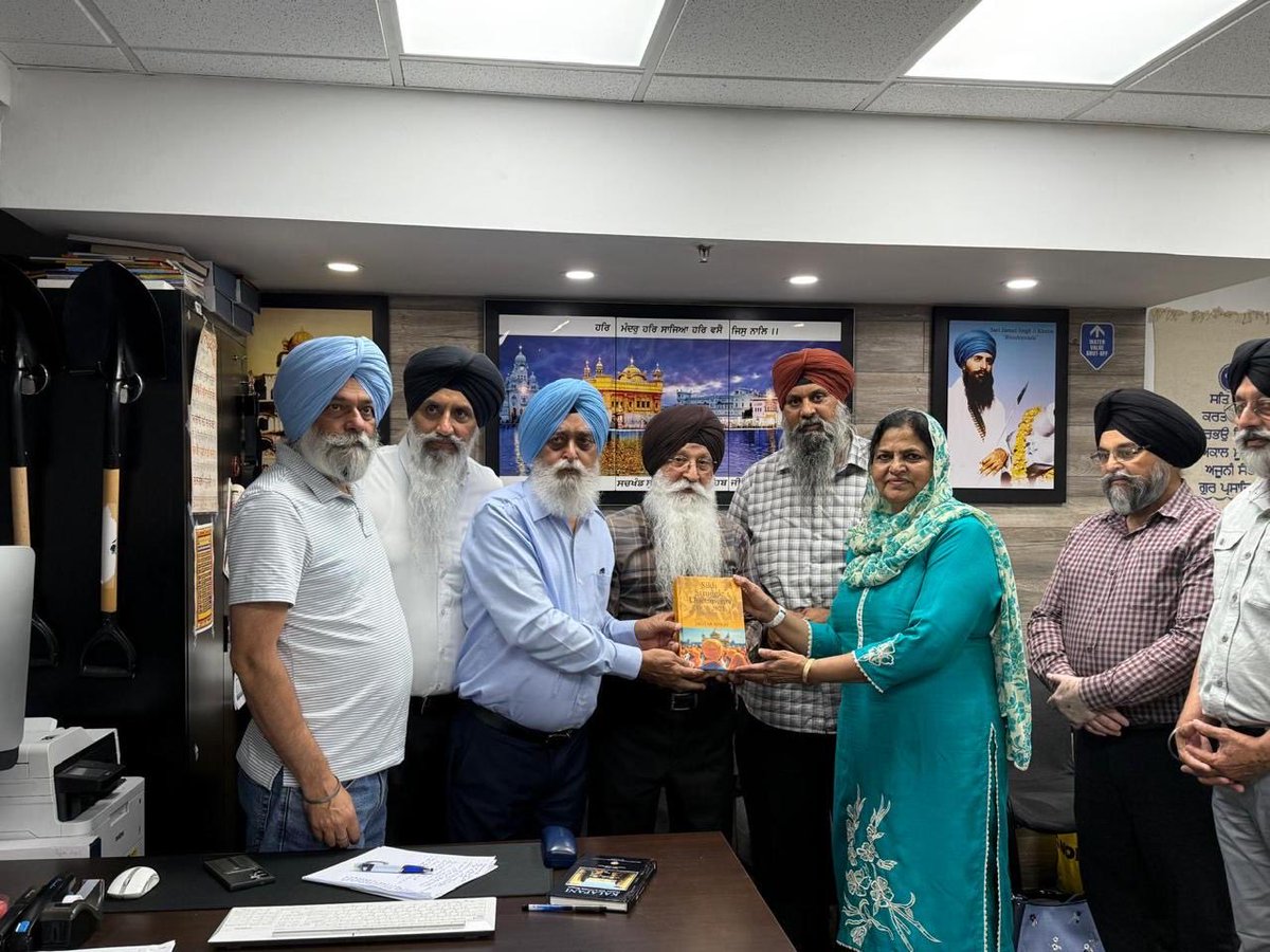 #Punjab Two books- Sikh Struggle Documents 1920-2022 and KALAPANI: Punjabis’ Role in Freedom Struggle- presented to library of Dixie Gurdwara, Toronto. Sikhs r part of geo-politics.