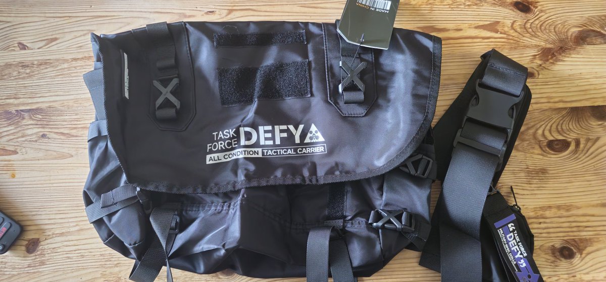 Doom_ranger13's tweet image. got the defy bag ^^
