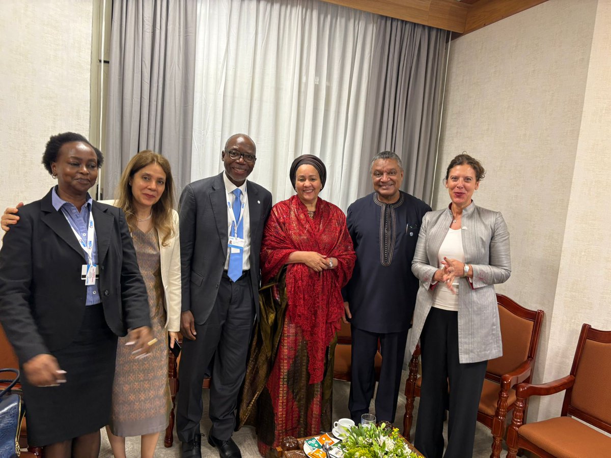 At #UNFSS4, I joined fellow RCs from Kyrgyzstan, Togo, Guyana, Cameroon, and Ethiopia in a dialogue with <a href="/AminaJMohammed/">Amina J Mohammed</a> Deputy Secretary General <a href="/UN/">United Nations</a> on accelerating the #SDGs through the convergence of food systems, climate action, biodiversity, and nutrition. While governments