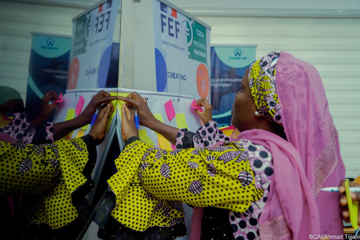 BridgeConnectNG's tweet image. What happens when women are equipped to fight gender based violence?
 
Last week, @bridgeconnectng kicked off Phase II of the #WAVESProject in Kano with support from @FranceInNigeria 
Over 50 women from 8 LGAs joined a powerful 2-day training on GBV awareness and prevention.