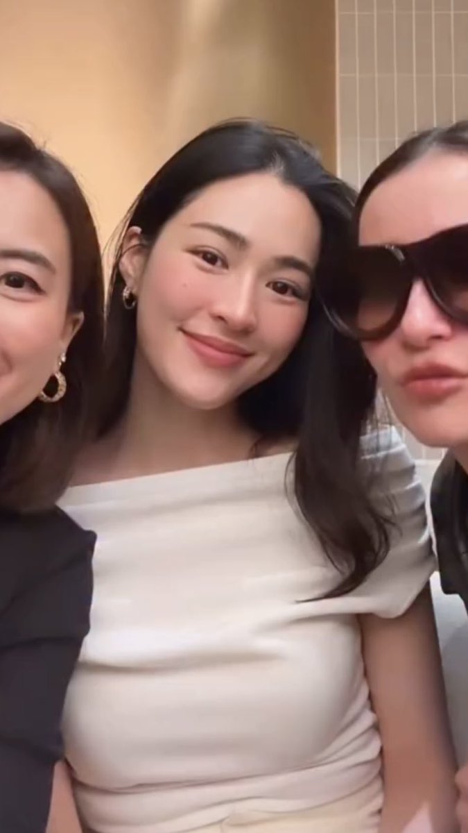 poyzzt's tweet image. โฮรรร พี่สาวคนสวย คิดถึงจางงง 😭🤍

#linglingkwong #หลิงหลิงคอง