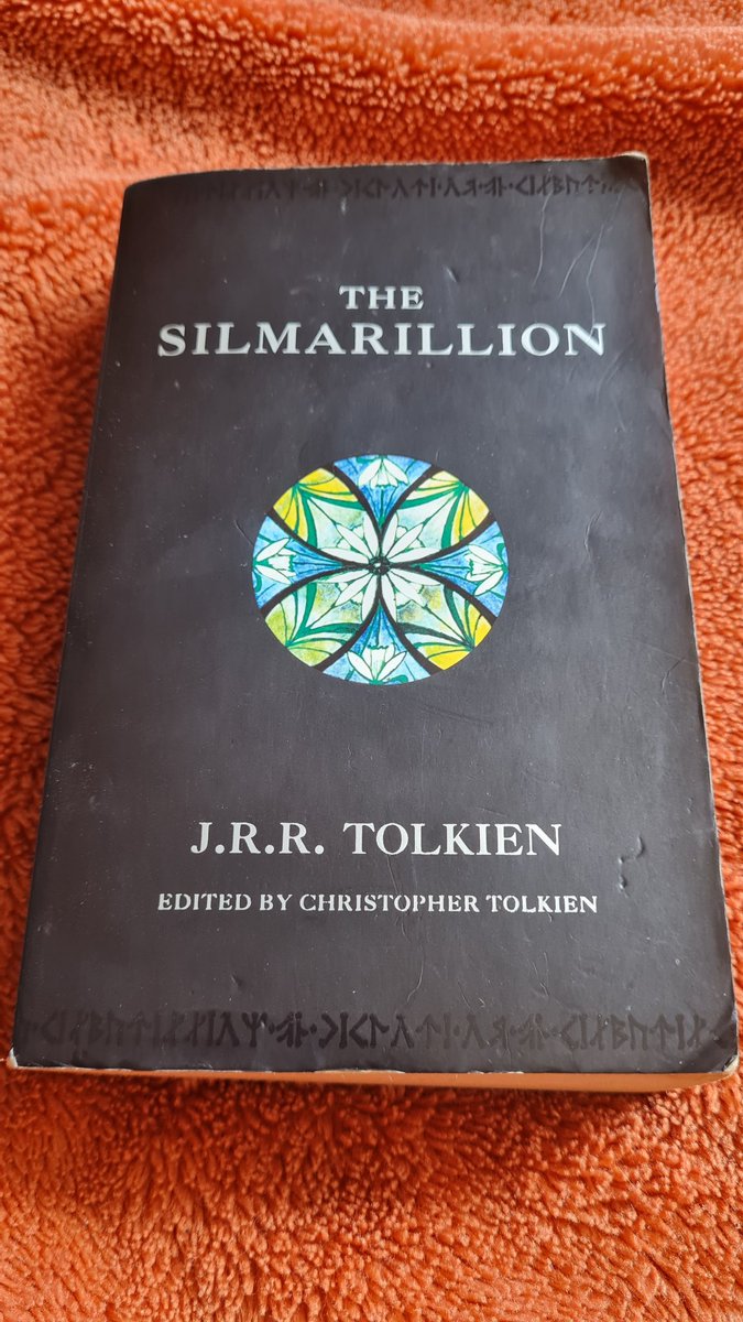 morquinga's tweet image. I&apos;ve read &amp;amp; re-read Tolkien since I was 9 or 10 years old, but I gotta say reading The Hobbit, The Lord of the Rings, and now The Silmarillion *out loud* has given me a new appreciation for the way the Professor&apos;s writing style works verbally, as well as aurally...