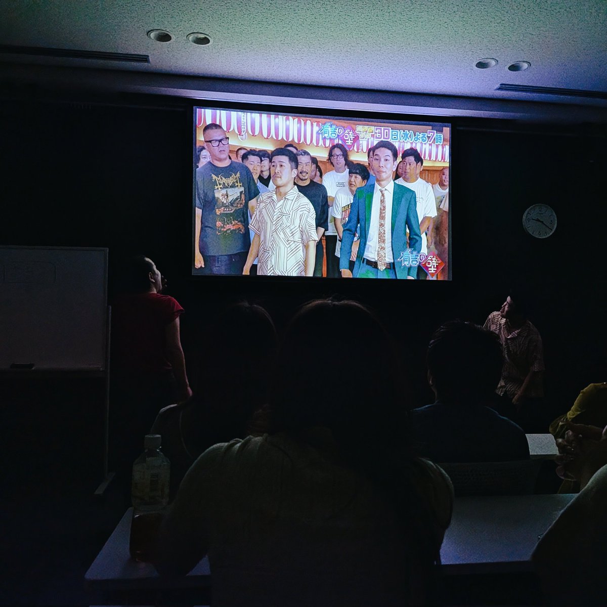 0waRa1_1's tweet image. ⓪⑦②⑧②⑤ セーホー大会
毎回色々と凄いを更新してくる
イチゴと豆鉄砲のツーマンライブ‼️
イチゴの新ネタは
今回はどっちも何か凄かったな〜
2本目の妊活ネタが個人的ツボでした😂
企画は手汗で塩漬けにした蕪を
食して判定するという激ヤバ内容🤢
完全撤収時刻まで
笑わせてくれて39︎❕🫶🏻✨