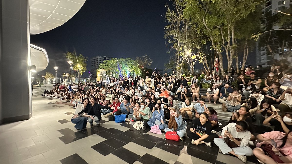 emibonniebr's tweet image. início de um sonho //  deu tudo certo