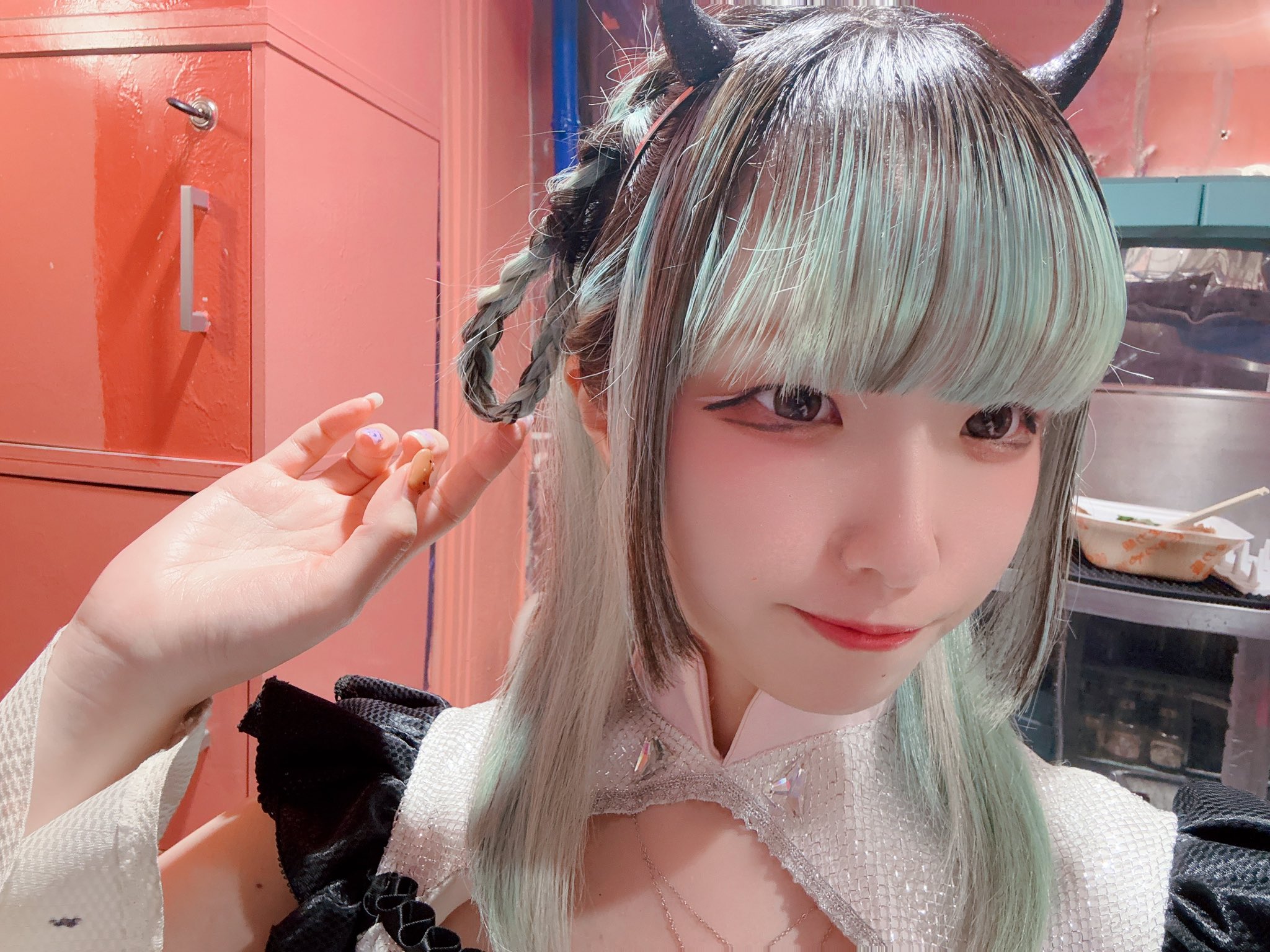 ななぽんページ ななぽん😈 (@fufu_14_g) / X