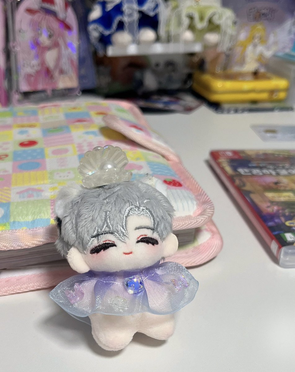 ilikemelikethis's tweet image. #한입깅_냠