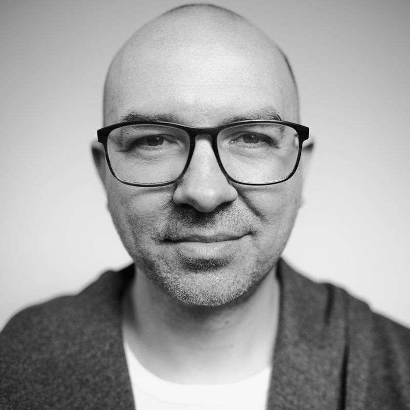 InviteMatinRFI's tweet image. 🎙️@yermolenko_v, philosophe ukrainien, président du Pen Club ukrainien, rédacteur en chef de UkraineWorld.org sera l'invité de Daniel Vallot
⏰RDV mardi à 6h20TU/8h20 Paris sur @RFI