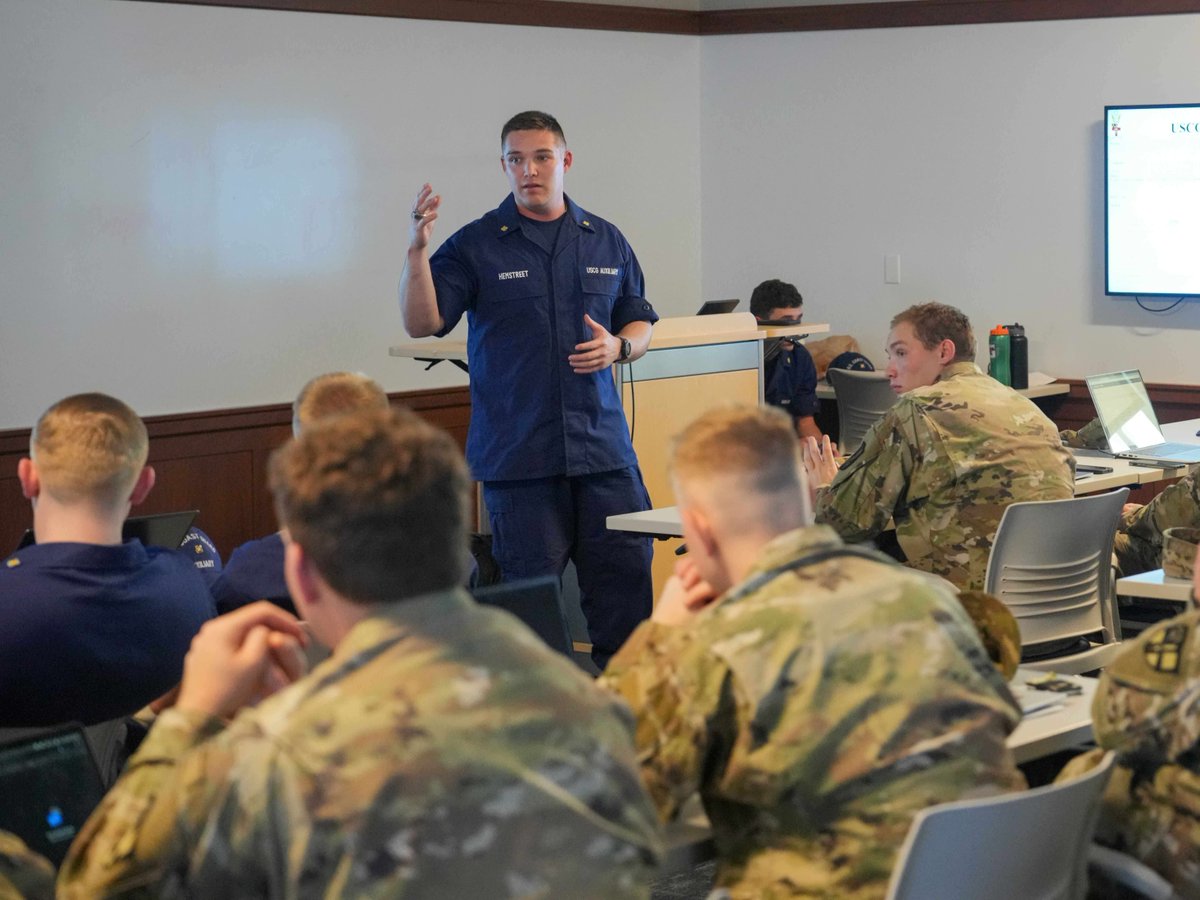 Curious about the Coast Guard? ⚓️

VMI offers the largest Coast Guard Auxiliary University Program (AUP) in the U.S.

🔗 vmi.edu/cadet-life/clu…

#VMI #AUP #CoastGuard #VMIcadets #Leadership