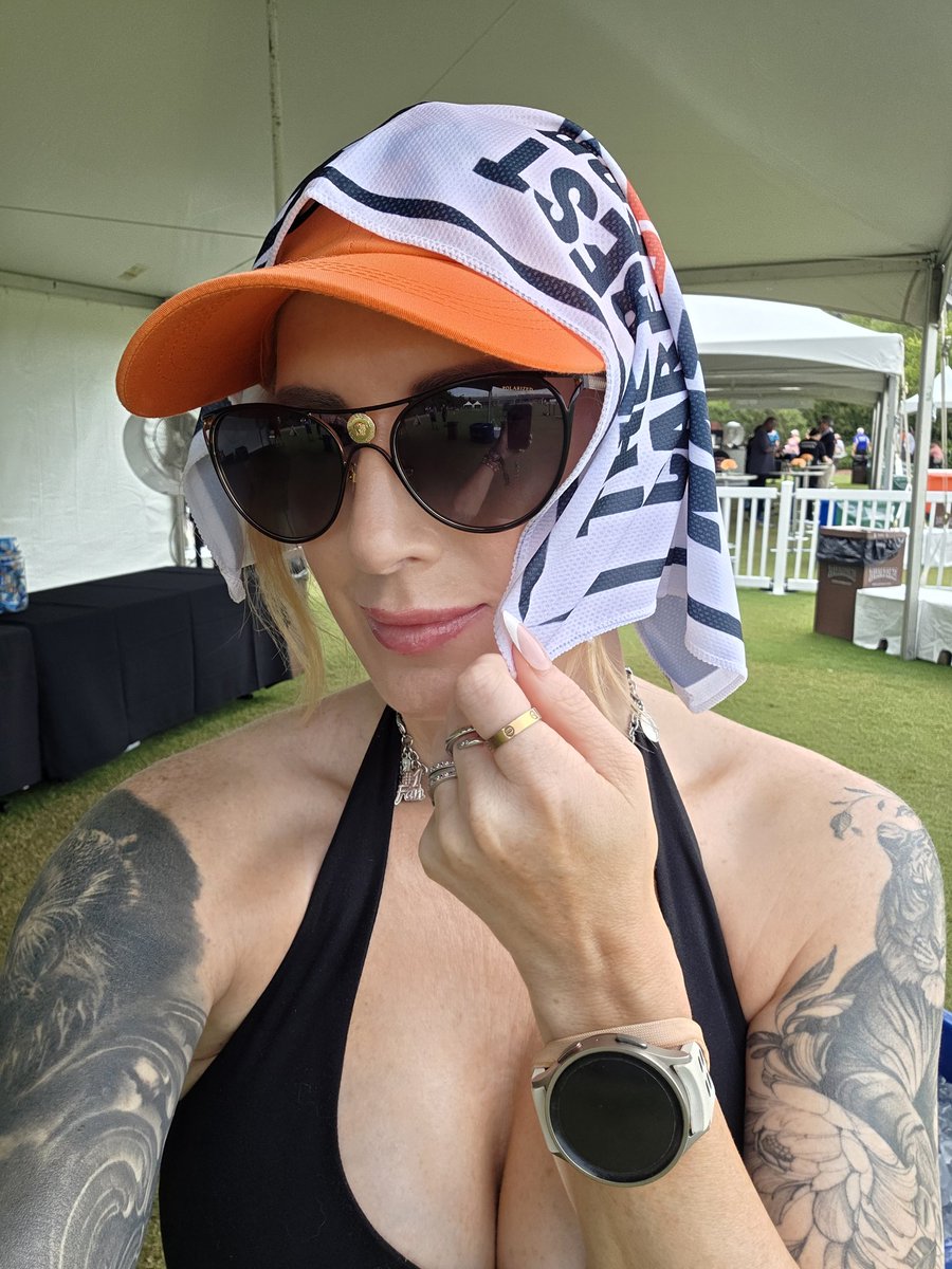 thewhobae's tweet image. Sweat towel but make it fashion