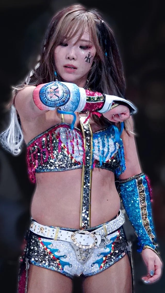 HumbleHenoc's tweet image. Day 42 of posting a picture of Kairi Sane until she wins a championship. We have Kairi graps tonight with Asuka and AJ Styles. Let’s keep pushing and show our support for Kairi Sane. 💪 ❤️🌊🏴‍☠️. 
#wwe #WWERaw   #kairisane #pushkairisane #KairiMovement #wewantkairi