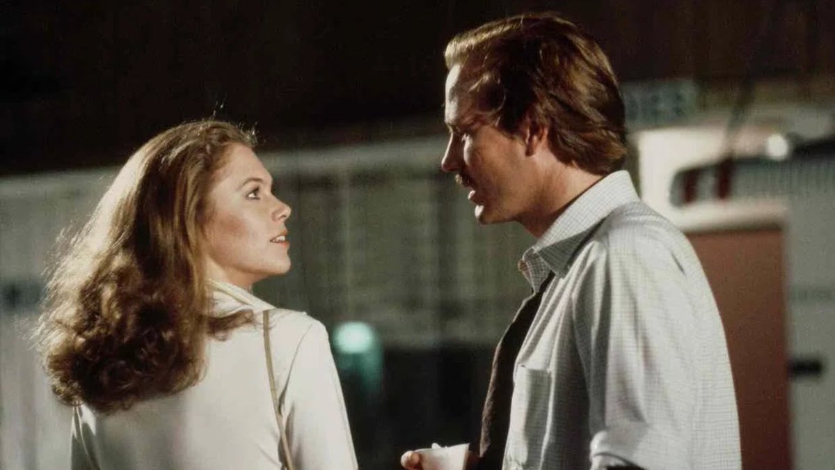 hazelflag's tweet image. One movie a day for 365 days. 209/365. Body Heat or how Kathleen Turner, whose body is a deadly weapon, coaxes everybody into mischief and crime and gets away with murder. This is one of a kind: crime does pay. Great work also from Lawrence Kasdan and William Hurt.