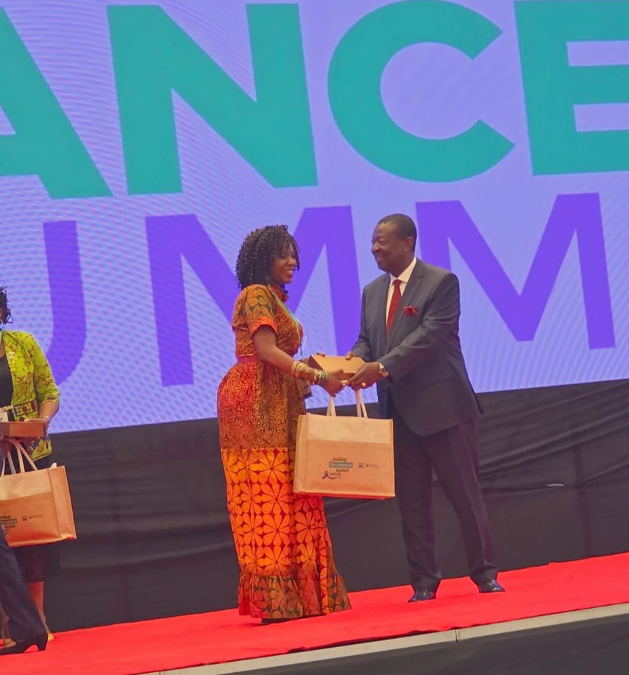 AKUMCEA's tweet image. Dr @m_mutebi Assistant Professor at @AKUMCEA has been honored with a national award for her outstanding contributions to the fight against cancer in Kenya and across Africa. The recognition was presented during the 2nd National Cancer Institute Summit. Congratulations Dr Mutebi!