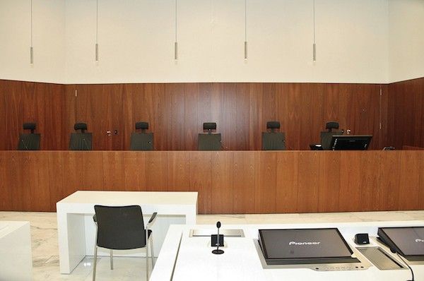 DutchNewsNL's tweet image. Man confessed to beheading mother, Dordrecht court is told dutchnews.nl/?p=255059