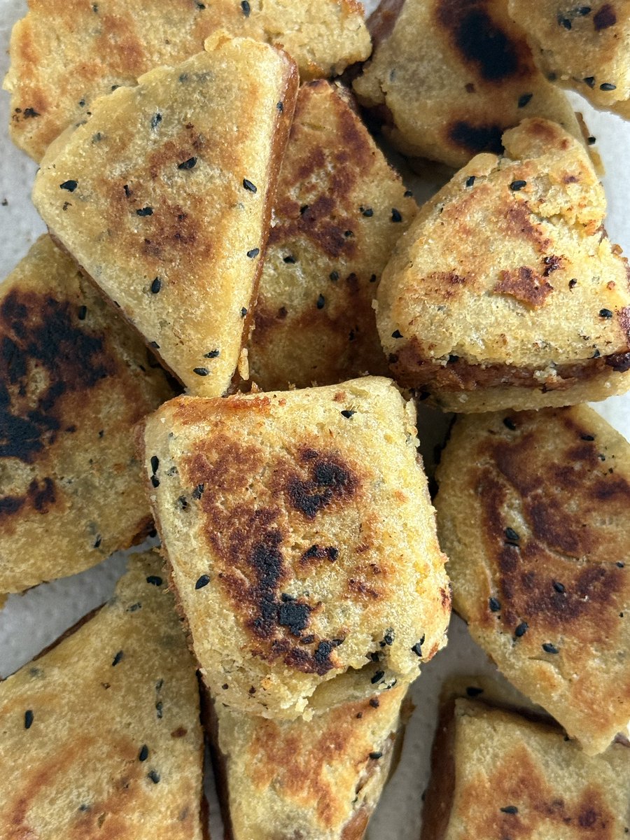 elevatemuse's tweet image. life is worth living again I haven’t had these in years they’re so good, had like 8 today, never made them myself though I’ll have to try soon