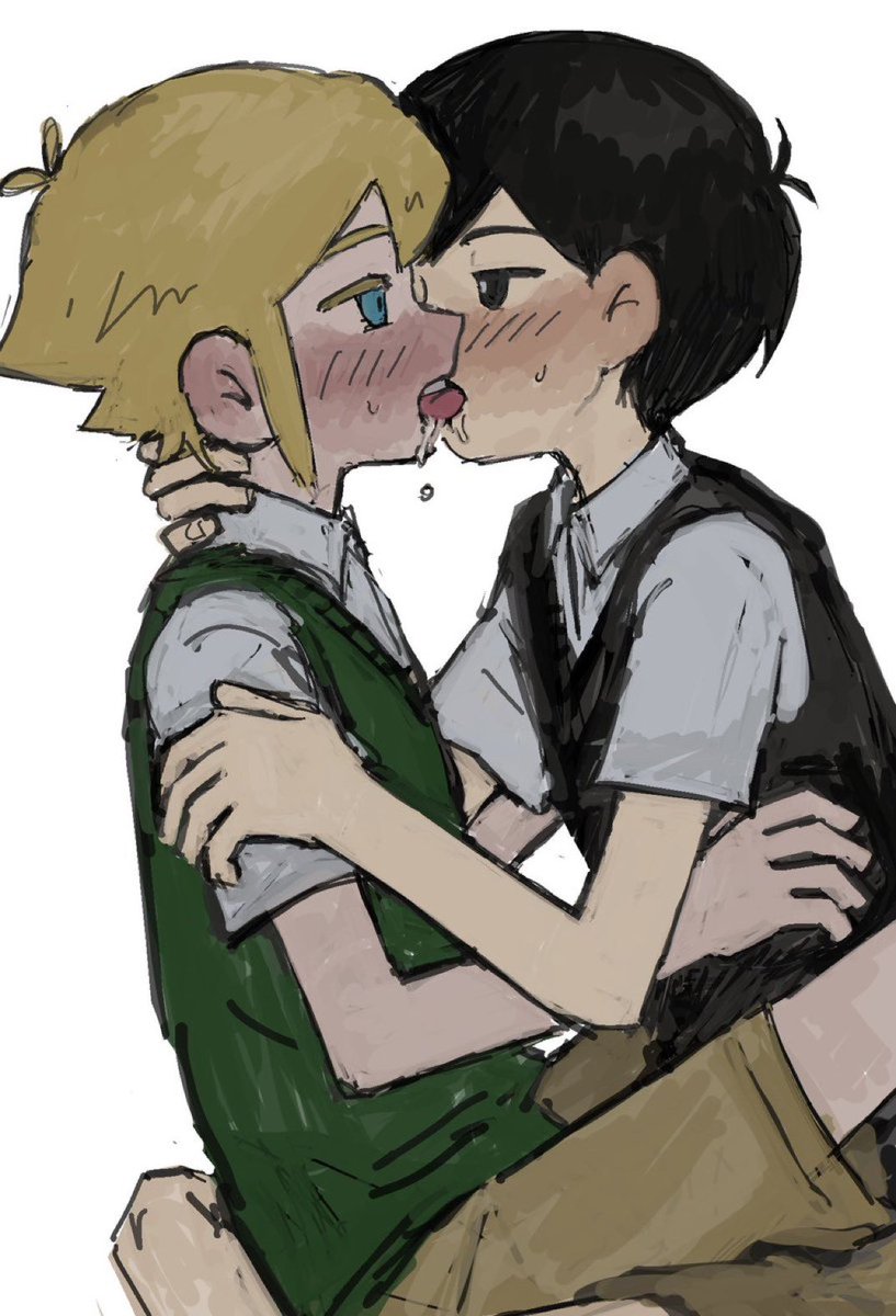 Boomkin__'s tweet image. oomfie has lips, I have lips, interesting……