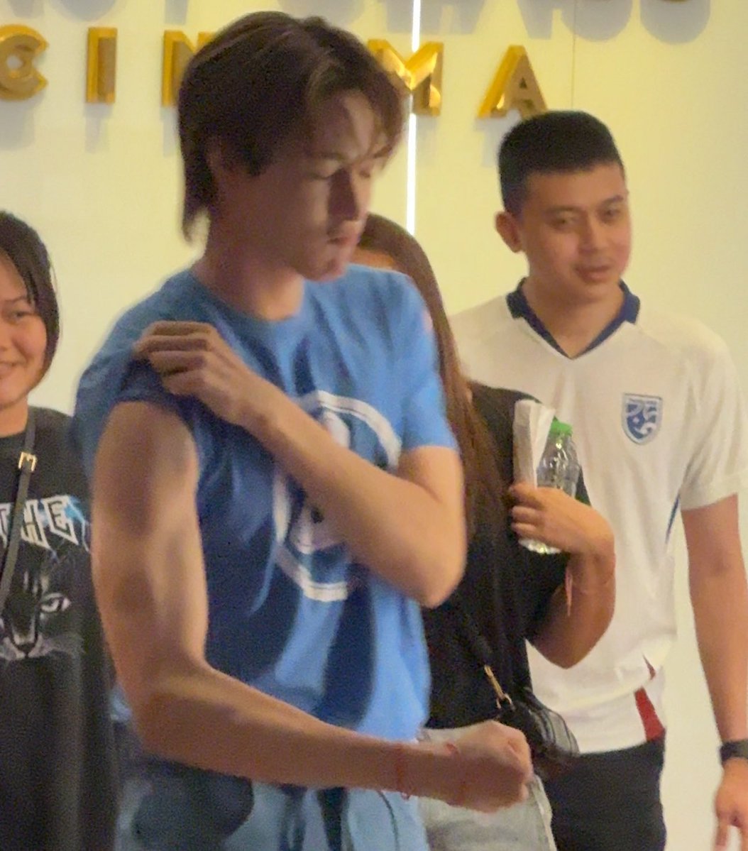 miraclebli's tweet image. pretty much ready to carry niran lmfao😭😭😭😭😭