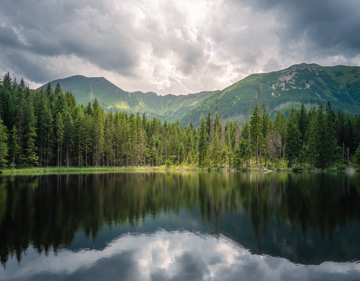MeteoWlkp's tweet image. Kolejna porcja zdjęć z Tatr - tym razem 4 piękne jeziora karowe: Morskie Oko, Czarny Staw pod Rysami, Smreczyński Staw i Czarny Staw Gąsienicowy :)
Fot. własne, wykonane w dniach 14-21.07.2025