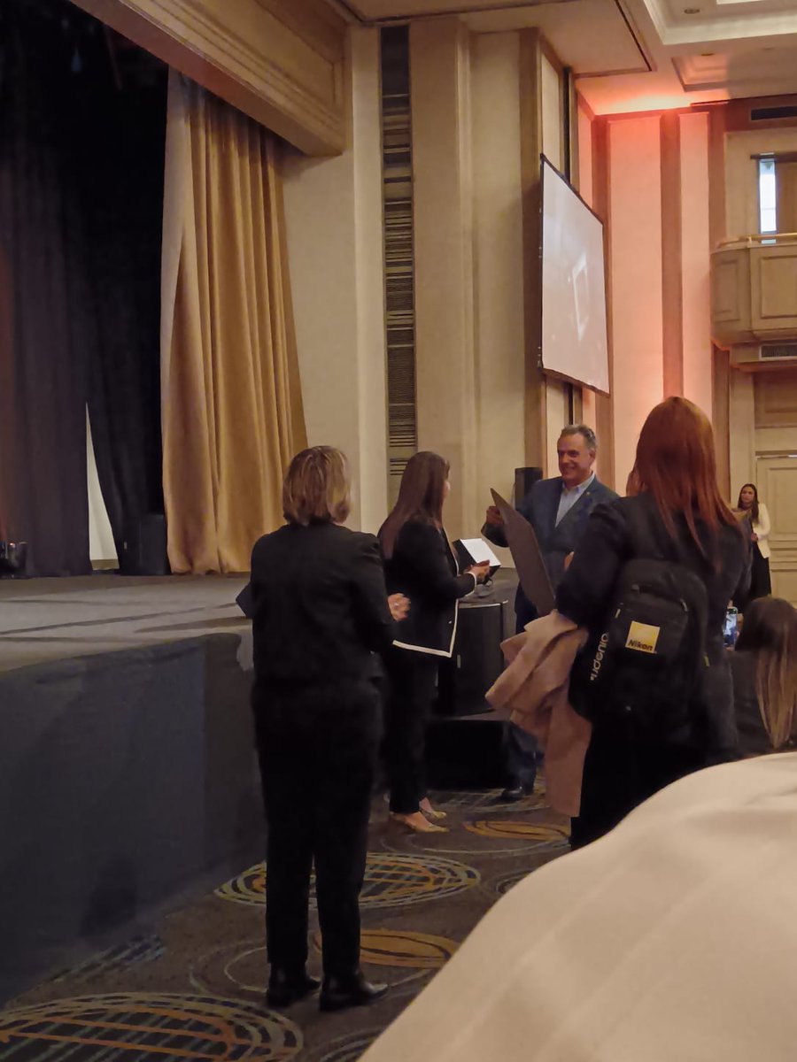 🚢Celebramos junto al <a href="/cennaveuy/">Centro de Navegación</a> sus 109 años promoviendo la actividad portuaria y el comercio exterior del país.
¡Felicidades! 👏
#UruguayLogístico