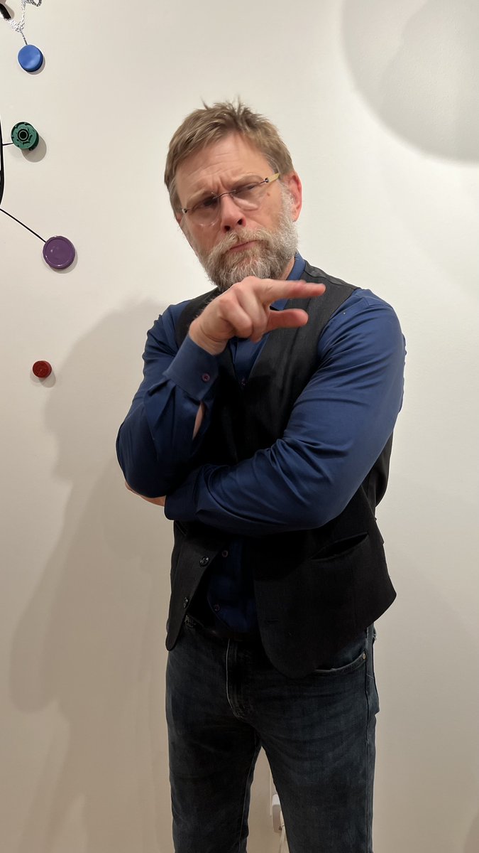 Planet Pellegrino (@plnetpellegrino) on Twitter photo So many highlights from the dynamic duo <a href="/MarkRPellegrino/">Mark Pellegrino</a> & <a href="/Lieboisout/">Michael Liebowitz</a> today! From election fraud to dicks to decency to the psychology of Lucifer and Supernatural to Yiwu to Mark's heroic performance in an 📸 Enemy of the People (it WAS heroic!)
Watch: youtube.com/live/moVn-MZlW… So many highlights from the dynamic duo <a href="/MarkRPellegrino/">Mark Pellegrino</a> & <a href="/Lieboisout/">Michael Liebowitz</a> today! From election fraud to dicks to decency to the psychology of Lucifer and Supernatural to Yiwu to Mark's heroic performance in an 📸 Enemy of the People (it WAS heroic!)
Watch: youtube.com/live/moVn-MZlW…