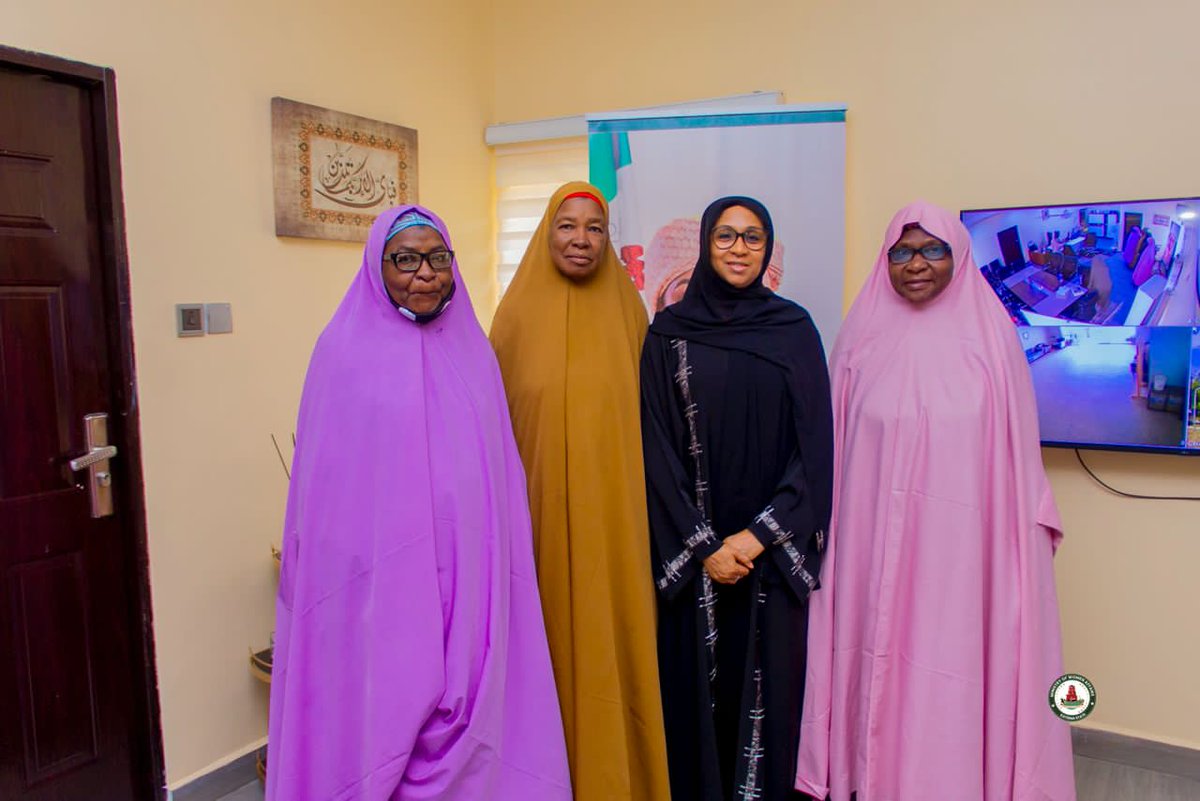 hadizayt's tweet photo. To strengthen collaboration on child protection and gender-based violence, I held a strategic meeting with UNICEF representatives on Wednesday. The engagement focused on advancing joint interventions that safeguard the well-being of women & children in Katsina State.
#KTSG https://t.co/GMam1diJ3p