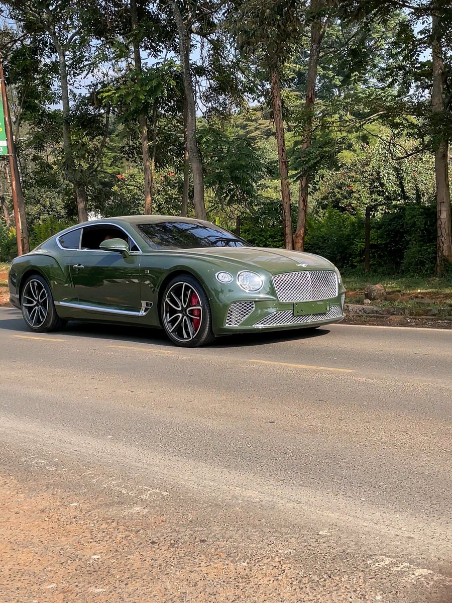 ephy_young254's tweet image. Bentley Continental GT.⚖️ You people...