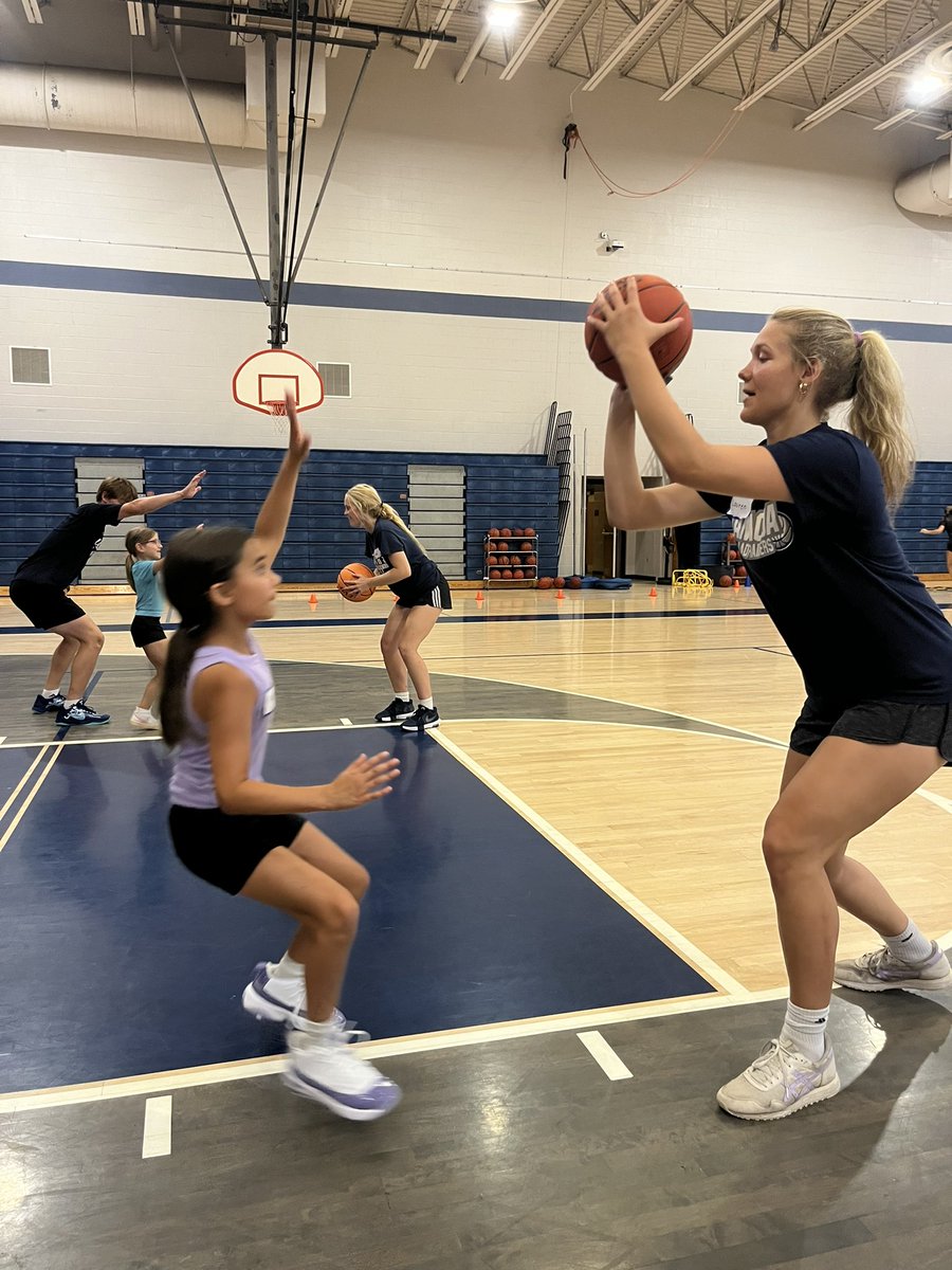 Day 1❗️🏀💙✔️
A lot of sweat &amp; hard work put in on a Monday morning!
