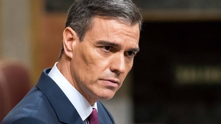 misvakcaps's tweet image. 👏👏👏
İspanya Başbakanı Pedro Sanchez:
• Gazze’deki açlığı durdurmak artık ahlaki, siyasi ve insani bir zorunluluktur.
• Tek Çözüm, Netanyahu’nun bu barbarlığa son vermesi ve silahları susturmasıdır.
• Biz Gazze Şeridi’ne gıda yardımı göndermek için hazırlıklara…