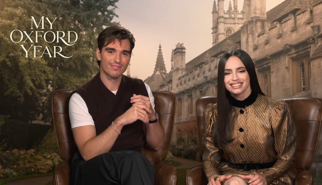 inspiringsofia's tweet image. i can’t wait to see anna and jaime come to life #myoxfordyear
