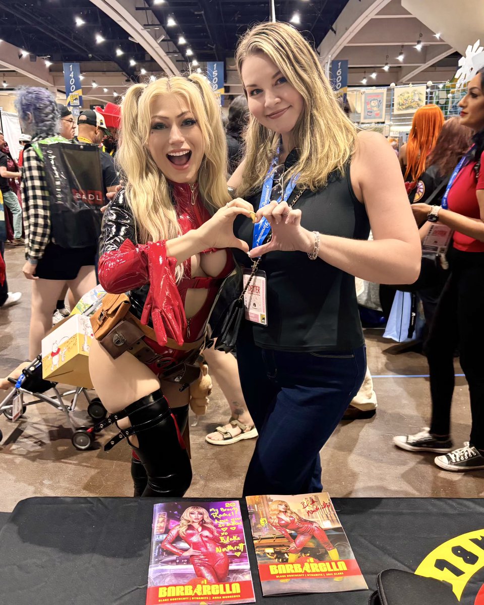 Blake Northcott (@blakenorthcott) on Twitter photo Best con ever with the gorgeous and talented <a href="/Faces_By_Rachie/">FacesByRachie - Sith Vampire</a> 🔥 #SDCC2025 Best con ever with the gorgeous and talented <a href="/Faces_By_Rachie/">FacesByRachie - Sith Vampire</a> 🔥 #SDCC2025