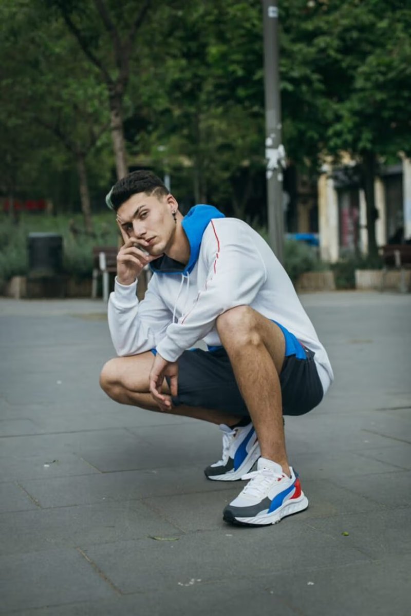 gaterastudio's tweet image. #ANTRO keeps raising the bar. We’ve teamed up with @Switeme9 , one of Spain’s rawest rap voices. His track “Valor en la cripta” hits like a cry from the depths, channeling street-born lyrics straight into our dystopian world. Nothing feels more real than this verse. 🎮🎙️🔥