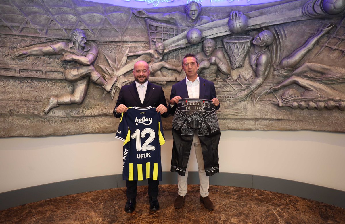 aa_spor's tweet image. 📸 664. Tarihi Kırkpınar Yağlı Güreşleri'nin ağası Ufuk Özünlü, Fenerbahçe Kulübü Başkanı Ali Koç ile bir araya geldi.