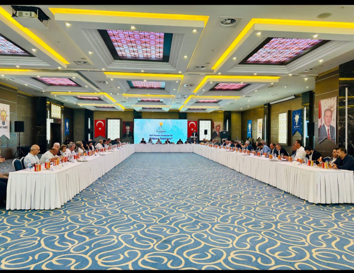 Ömer İler (@omer_iler) on Twitter photo AK Parti Genel Merkez Sivil Toplum ve Halkla İlişkiler Başkan Yardımcısı, Adıyaman Milletvekilimiz Sayın Doç. Dr. Resul Kurt; Diyarbakır Milletvekilimiz Sayın M. Sait Yaz; Genel Merkez Kadın Kolları Sivil Toplum ve Halkla İlişkiler Bölge Koordinatörü Sayın Tuğba Özdemir; Genel AK Parti Genel Merkez Sivil Toplum ve Halkla İlişkiler Başkan Yardımcısı, Adıyaman Milletvekilimiz Sayın Doç. Dr. Resul Kurt; Diyarbakır Milletvekilimiz Sayın M. Sait Yaz; Genel Merkez Kadın Kolları Sivil Toplum ve Halkla İlişkiler Bölge Koordinatörü Sayın Tuğba Özdemir; Genel
