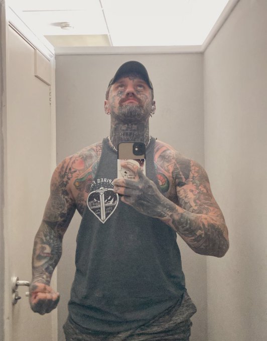 Watch EVERGREEN🌲's leaked NSFW photo on TwXstars