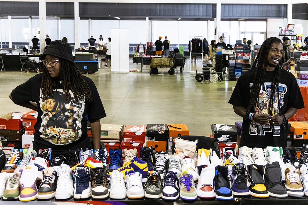 Hundreds of "sneakerheads" descended on the Agricenter this past weekend for the SneakFest Sneaker Expo, to buy, sell and trade. Read more: dailymemphian.com/section/arts-c…