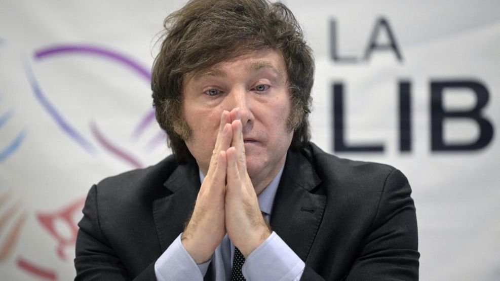 LT8am830's tweet image. -En la gestión de Milei ya se fueron 13 multinacionales de Argentina
-Procter & Gamble, Mercedes Benz y Telefónica, son algunas de las empresas que se fueron del país
-Algunos de los factores: la alta carga impositiva y las restricciones para girar dividendos acumulados