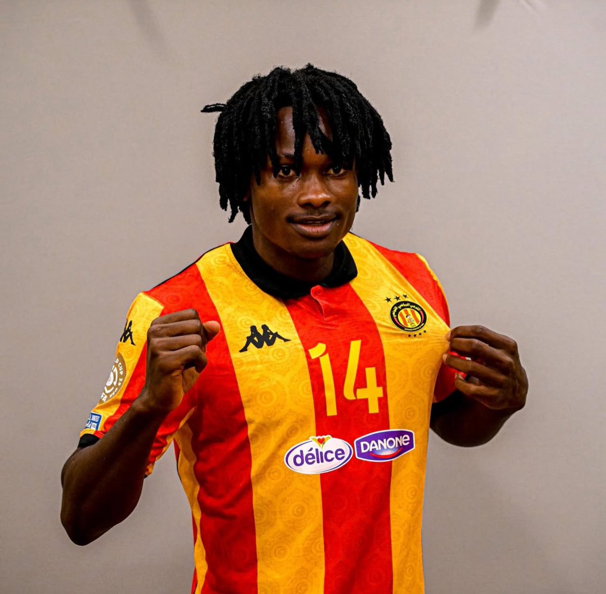 duncangutse's tweet image. 🚨NEW: Nigerian Onuche Ogbelu(23) has refused Esperance's $20,000 monthly salary offer.
He wants a higher salary to renew his contract.