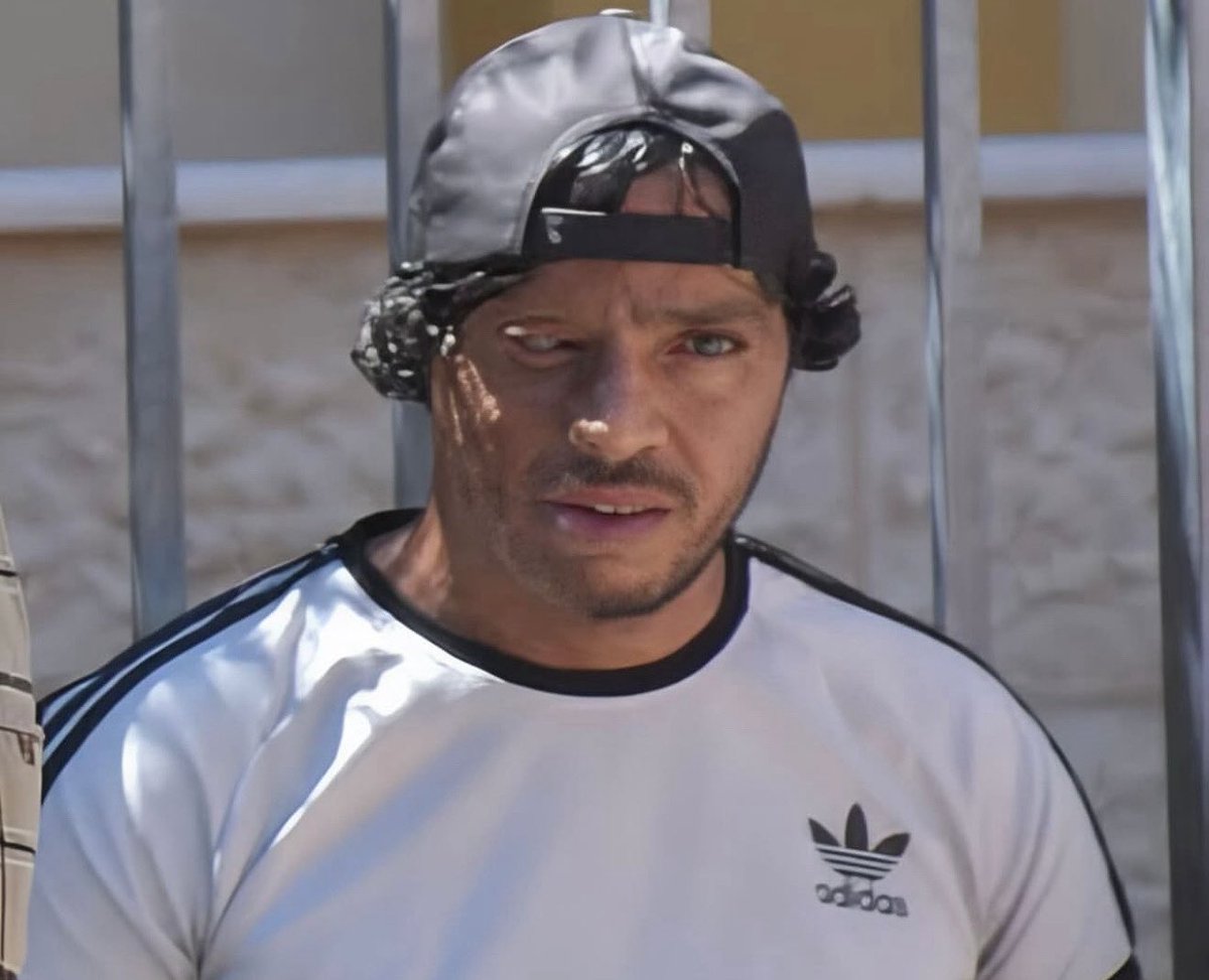 “You said you’d be back soon. But you never came back”

Just 6 hours ago we were together. Now I mourn you 💔

🇮🇱 shot you.
Another martyr.
Another father stolen.

The hate inside me grows,towards those trying to erase us.

We’ll carry your name.
Until Palestine is free.