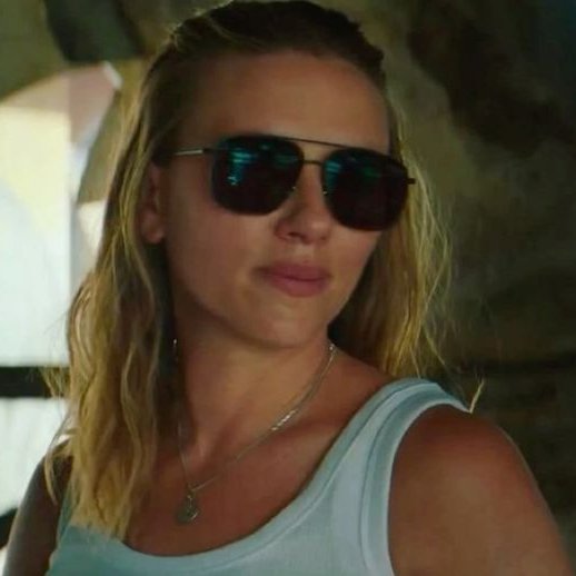 natromilf's tweet image. why is she dressed like she’s about to beat up a t-rex and my heart