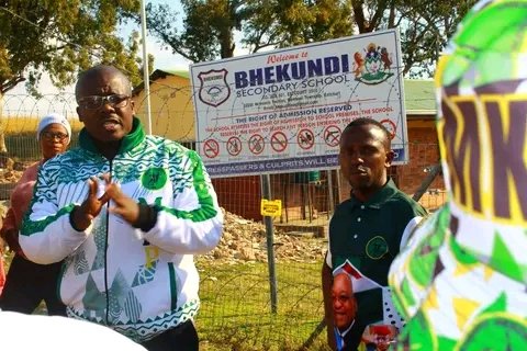 CadreNguyi's tweet image. Commander Morning π A United uMkhonto weSizwe Party is threat to the establishment. Thatha Lento, Ayina Bungozi! #GwazaMkhontoGwaza
