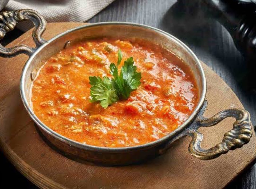 Şimdi size reçeteye tâbi olmayan ama pek çok derde deva bir takviye önereceğim;
Tek ilaç,çoklu etki:
📌Antikanser likopenin en aktif formunu içeriyor,
📌Kas güçlendirici kaliteli protein kaynağı
📌İltihap giderici,
📌Sayısız vitamin+mineral kaynağı bir takviye

“MENEMEN🍅

Bir