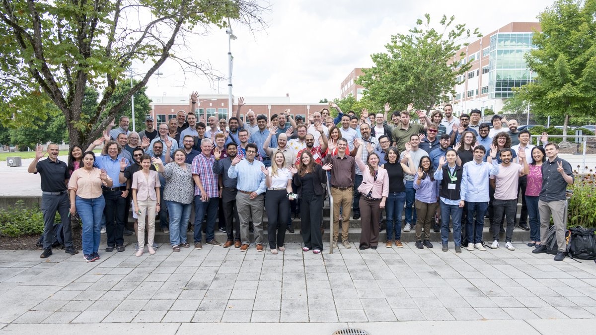 OLCFGOV's tweet image. The inaugural Quantum Systems & Software Workshop (OQSSw) at @ORNL was a huge success!🎉
Attendees had the opportunity to engage in sessions to help create a practical, interoperable ecosystem for hybrid quantum-classical computing.✨