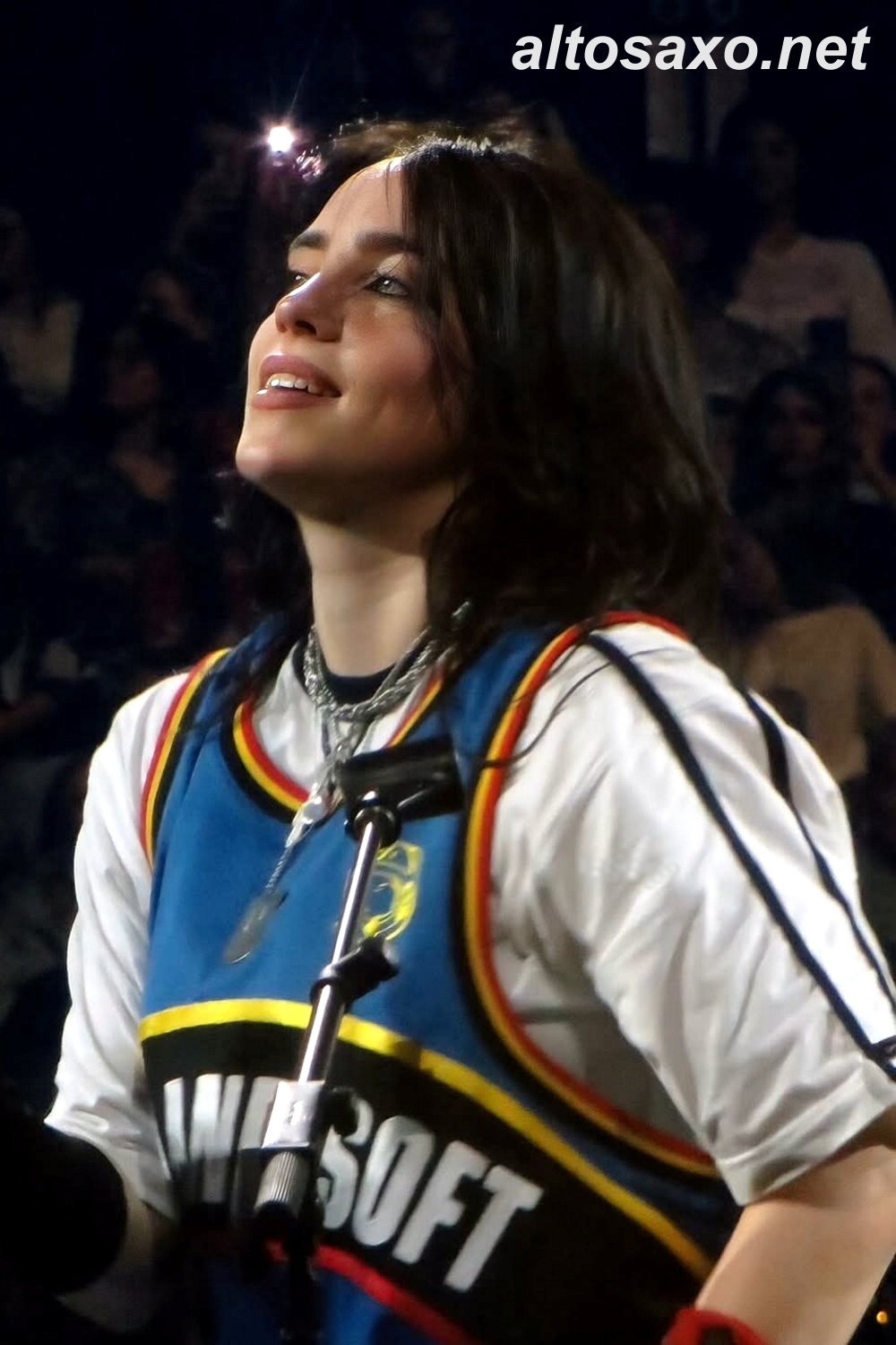 Billie Eilish ツアーT S 本人着用モデル Billie Eilish 本人着用 ツアーT M 完売限定 - メルカリ