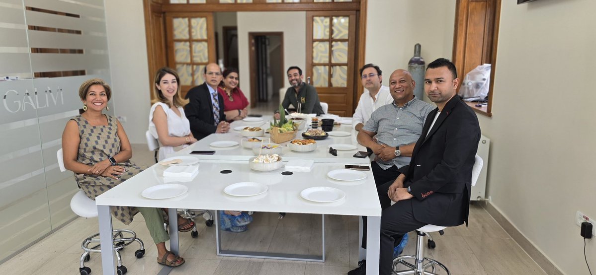 The city of Timisoara had the honor of hosting H. E. Dr. Manoj Kumar Mohapatra the Ambassador of India to Romania,accompanied by Mrs.Catalina Jahn,Chairperson International Relations ICIB.They met with members of the Indian medical community &amp; visited University of Life Sciences.