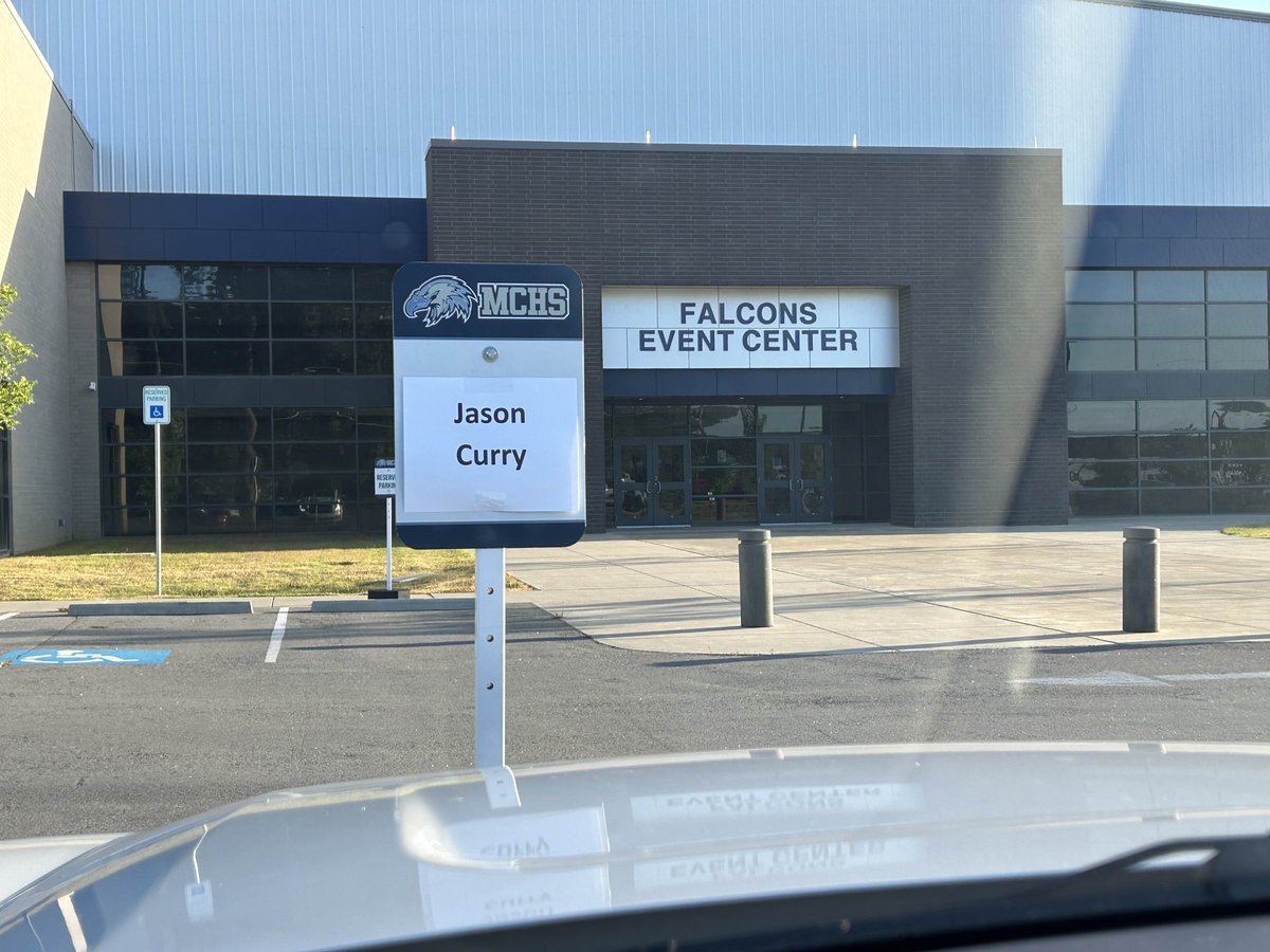 JasonCurry's tweet image. What a great morning of Finish Empty® Leadership Training with the staff at Academics Plus Charter Schools!
Today, we focused on what makes a team excellent—and the qualities of a leader who leaves a lasting legacy.
It’s an honor to invest in leaders who are shaping the…