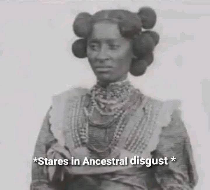 destinyzee's tweet photo. Nkosi yami I only realised now that I also did this ancestral style credit to my lovely Ausi Simphiwe Dana 🙏 https://t.co/ApQyFVcibN