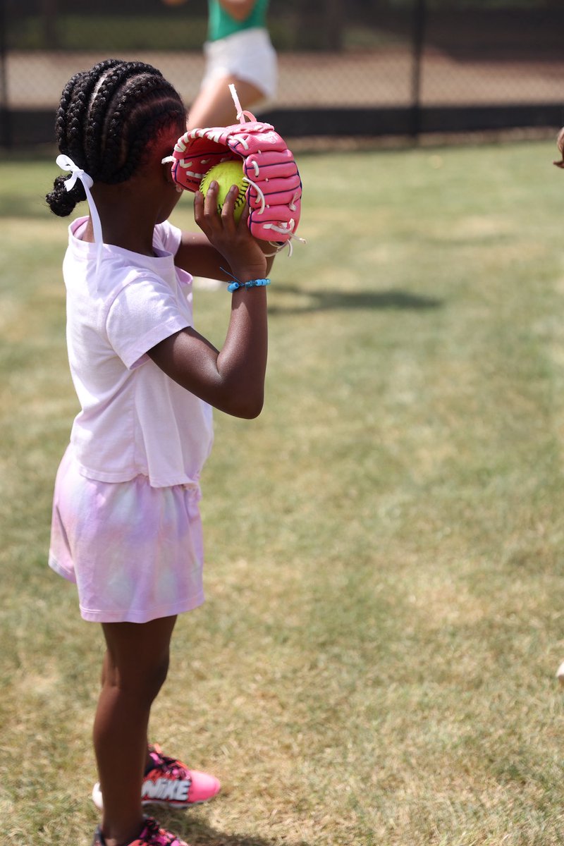 Leeds Softball tweet media
